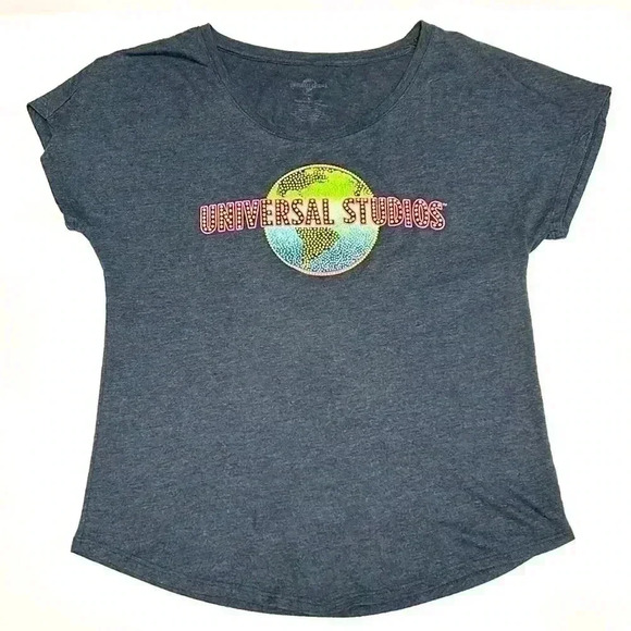 Universal Studios Disney Women's Medium Tee Vacation Family Kingdom Shirt M Girl - Picture 1 of 6